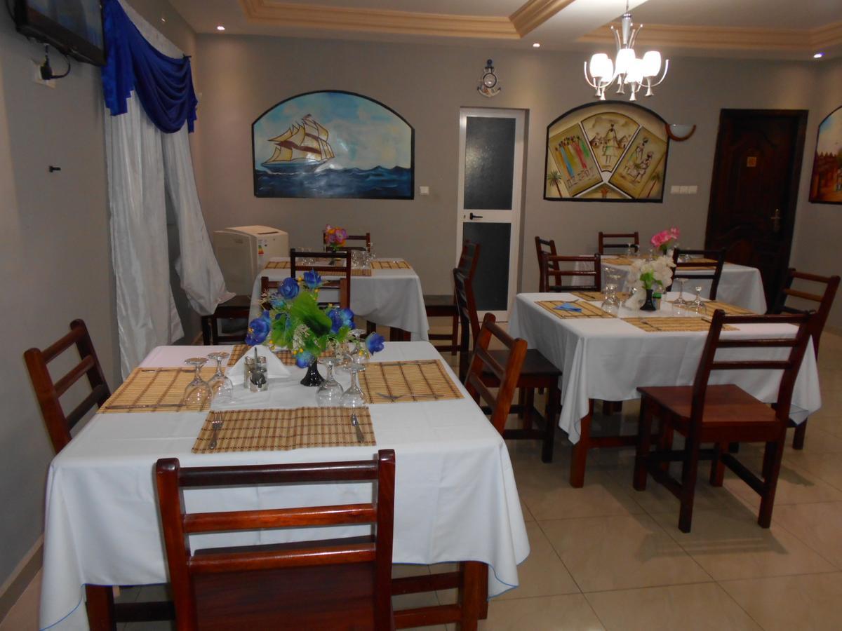 Agla Hotel Lomé Exterior photo