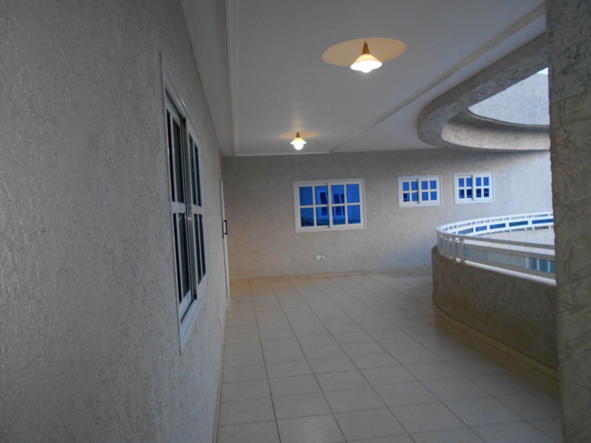 Agla Hotel Lomé Exterior photo